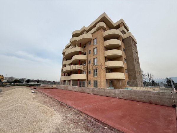 appartamento in vendita a Guidonia Montecelio