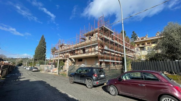 appartamento in vendita a Guidonia Montecelio in zona Marco Simone