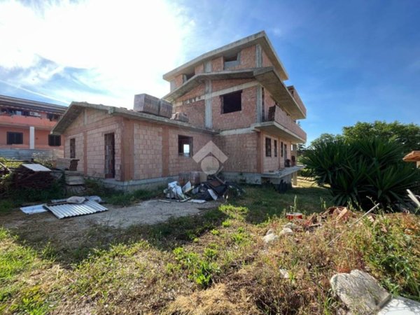 casa indipendente in vendita a Guidonia Montecelio in zona Pichini