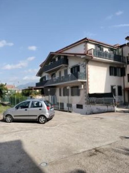 appartamento in vendita a Guidonia Montecelio in zona Guidonia