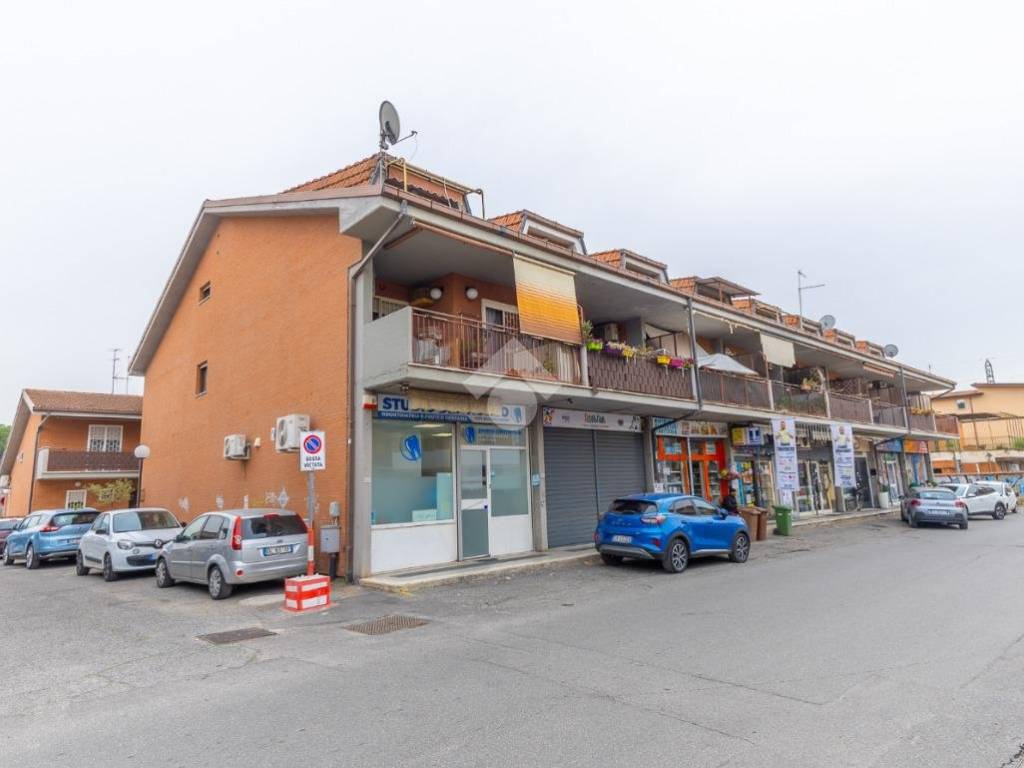 appartamento in vendita a Guidonia Montecelio in zona Villanova