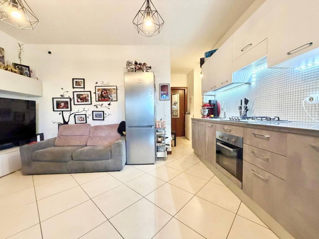 appartamento in vendita a Guidonia Montecelio in zona Setteville