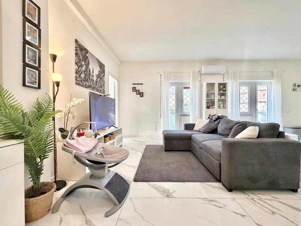 appartamento in vendita a Guidonia Montecelio in zona Villalba