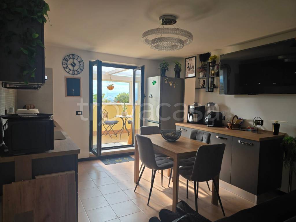 appartamento in vendita a Guidonia Montecelio