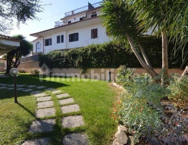 casa indipendente in vendita a Guidonia Montecelio