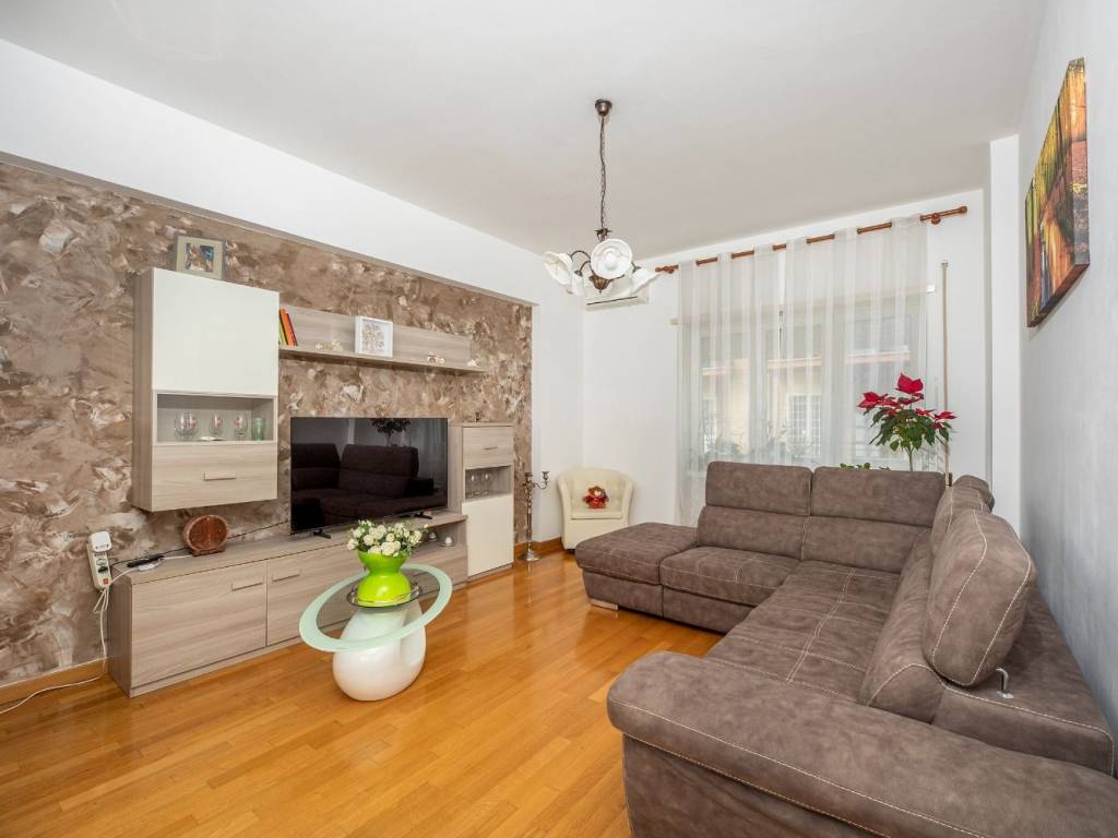 appartamento in vendita a Guidonia Montecelio in zona Colleverde