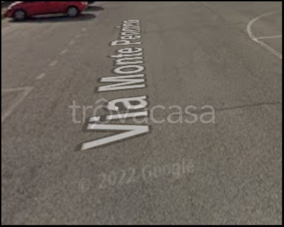 casa indipendente in vendita a Guidonia Montecelio in zona Montecelio