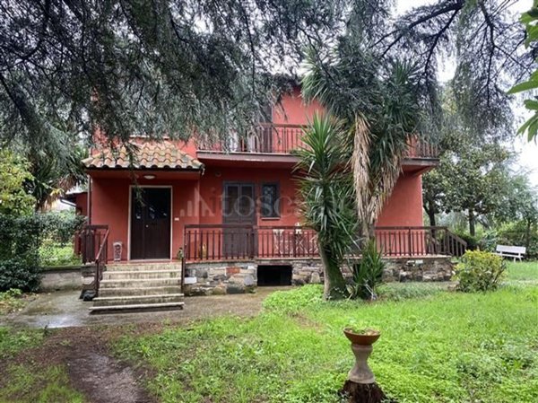 appartamento in vendita a Guidonia Montecelio in zona Marco Simone