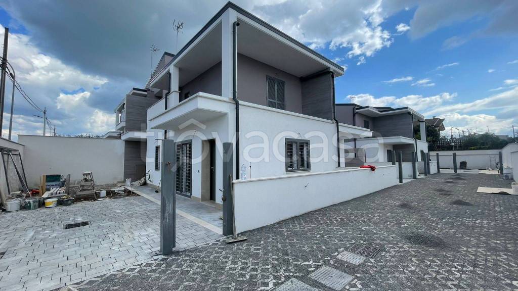 casa indipendente in vendita a Guidonia Montecelio in zona Montecelio