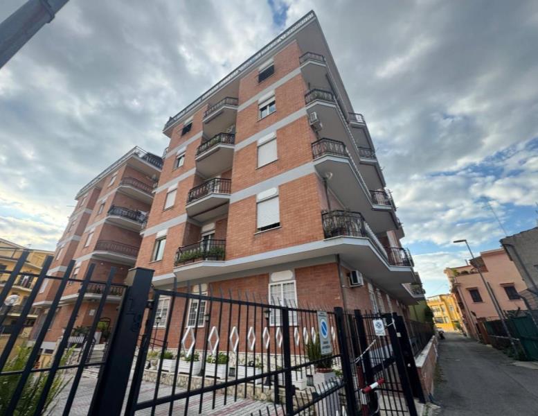 appartamento in vendita a Guidonia Montecelio in zona Guidonia