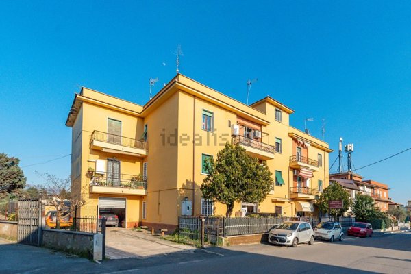 appartamento in vendita a Guidonia Montecelio in zona Guidonia