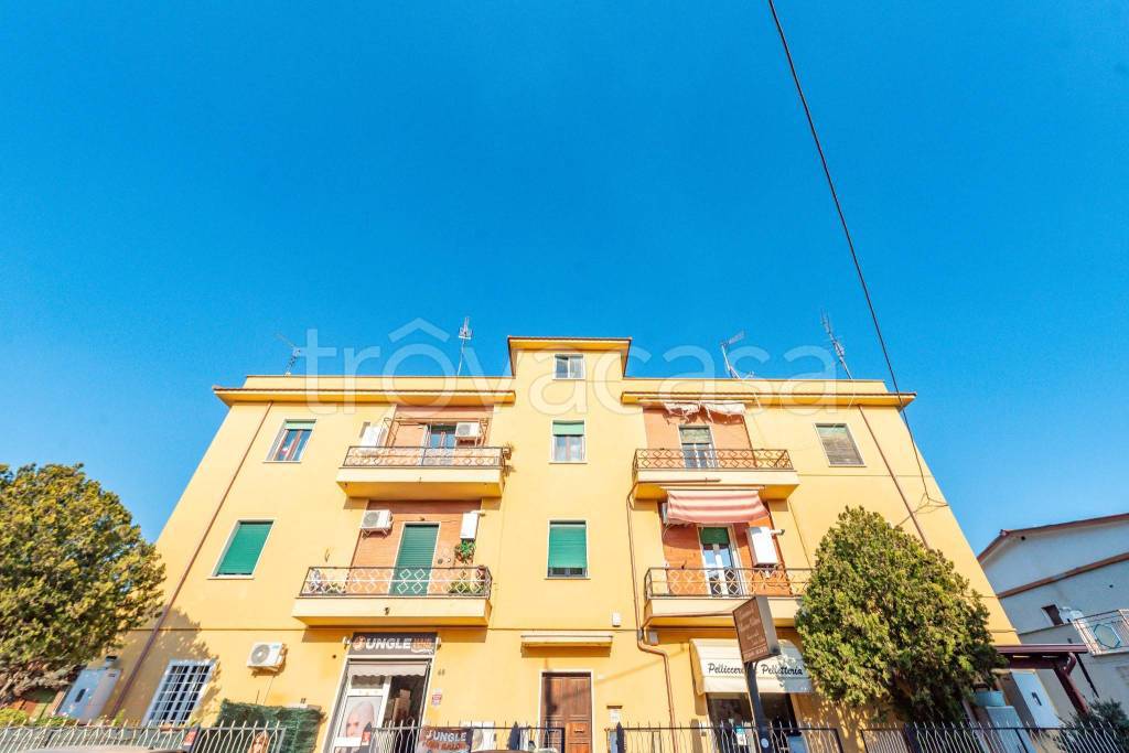 appartamento in vendita a Guidonia Montecelio in zona Guidonia