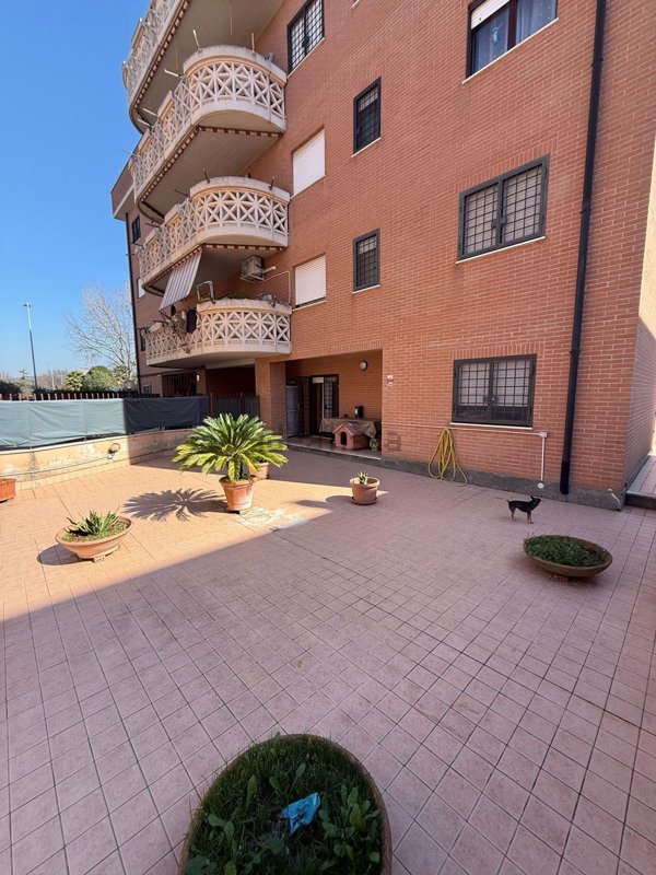 appartamento in vendita a Guidonia Montecelio