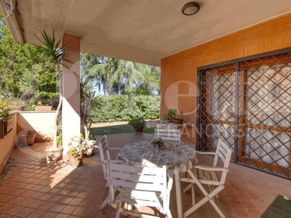 casa indipendente in vendita a Guidonia Montecelio