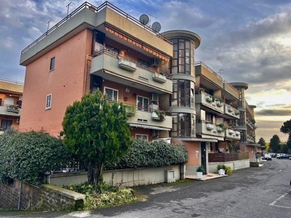 appartamento in vendita a Guidonia Montecelio