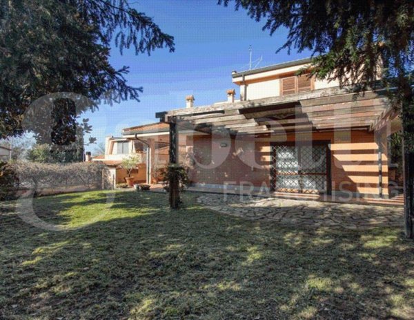 casa indipendente in vendita a Guidonia Montecelio