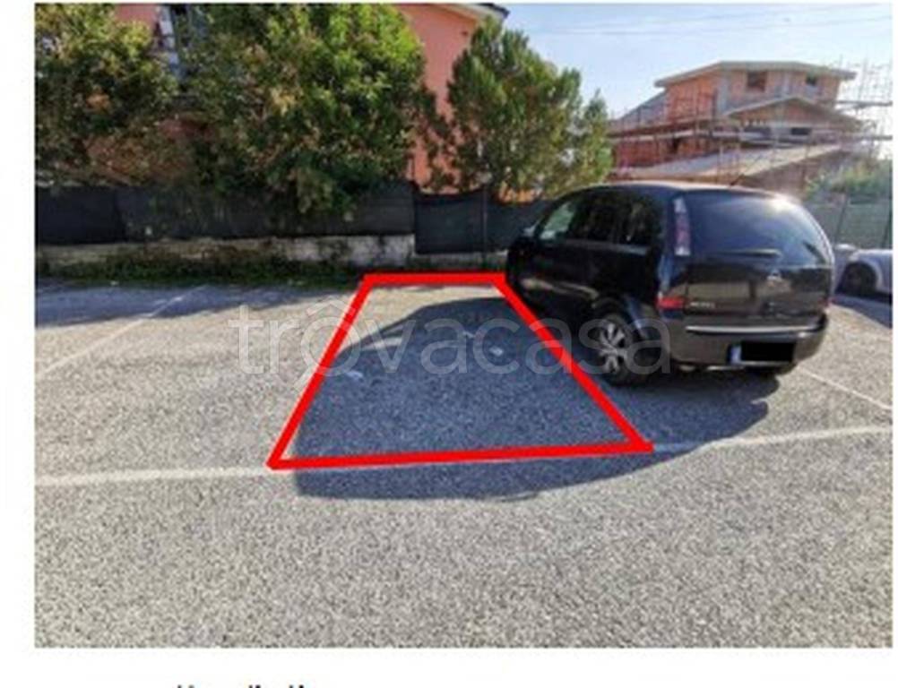 terreno edificabile in vendita a Guidonia Montecelio in zona Pichini