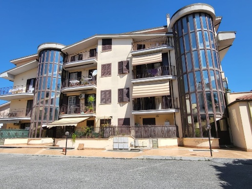 appartamento in vendita a Guidonia Montecelio in zona Villalba