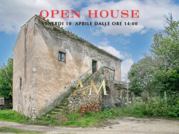 casa indipendente in vendita a Guidonia Montecelio in zona Montecelio