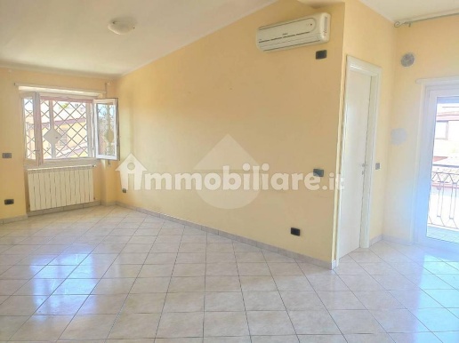 appartamento in vendita a Guidonia Montecelio in zona Villanova