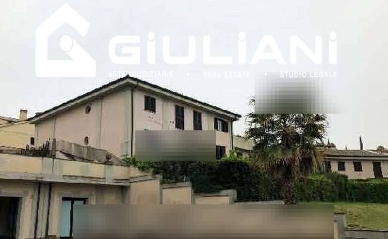 appartamento in vendita a Guidonia Montecelio in zona Marco Simone