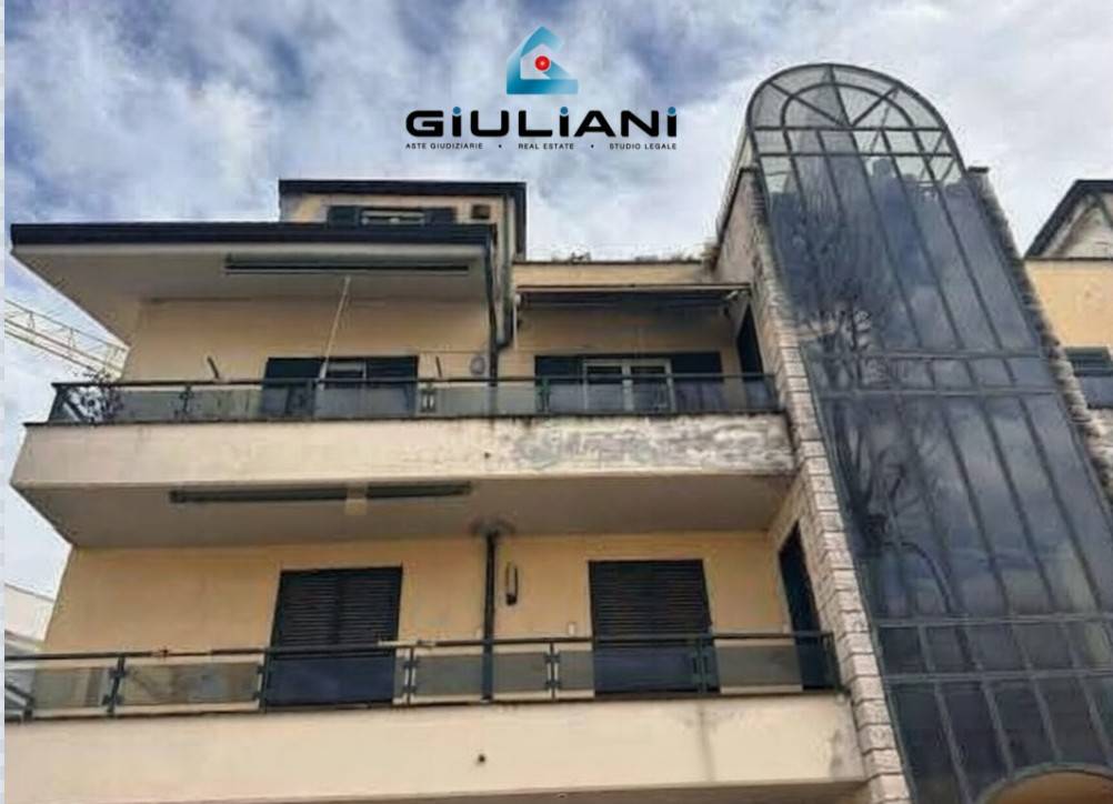 appartamento in vendita a Guidonia Montecelio in zona Guidonia