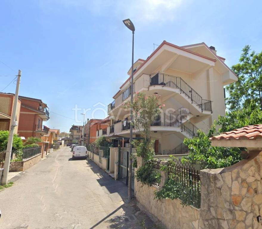 appartamento in vendita a Guidonia Montecelio in zona Villalba