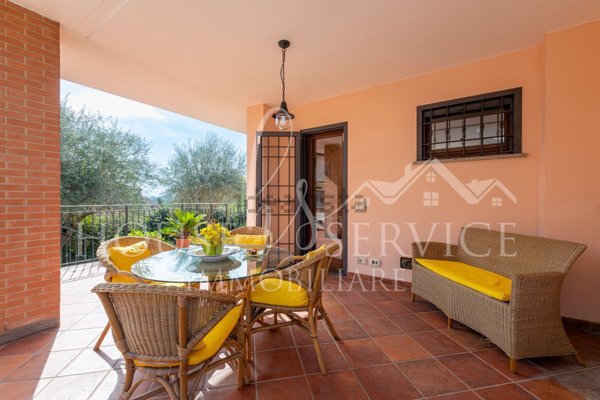 casa indipendente in vendita a Guidonia Montecelio