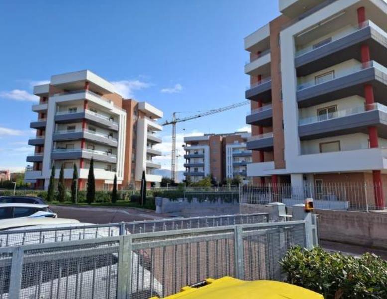 appartamento in vendita a Guidonia Montecelio in zona Guidonia