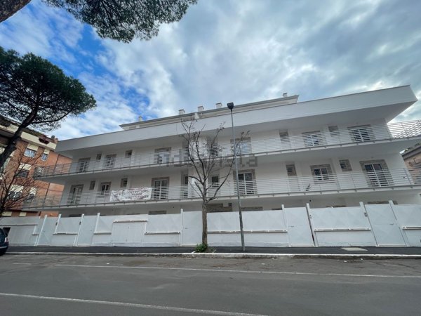 appartamento in vendita a Guidonia Montecelio in zona Guidonia