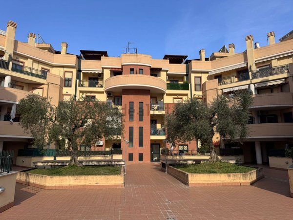 appartamento in vendita a Guidonia Montecelio