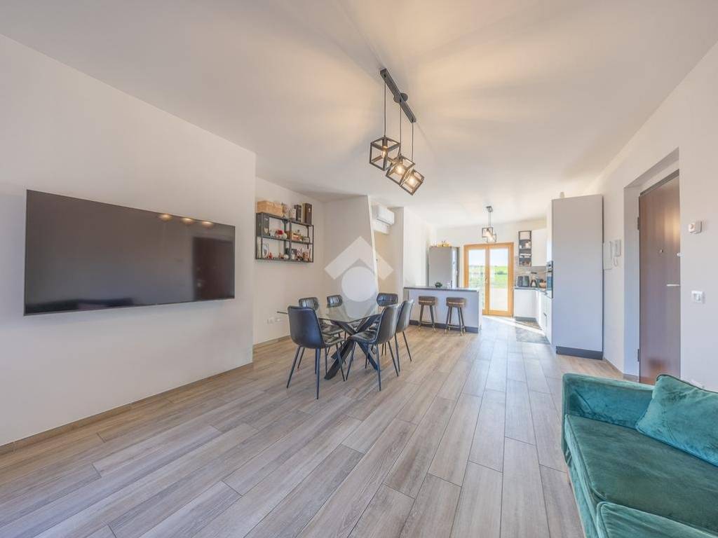 appartamento in vendita a Guidonia Montecelio in zona Guidonia