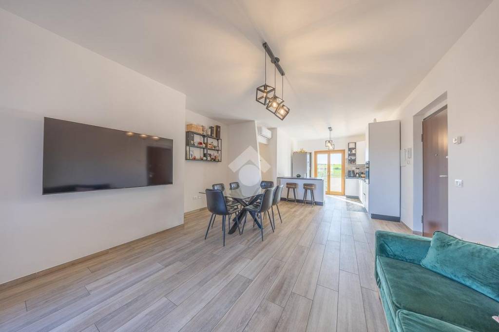 appartamento in vendita a Guidonia Montecelio in zona Guidonia