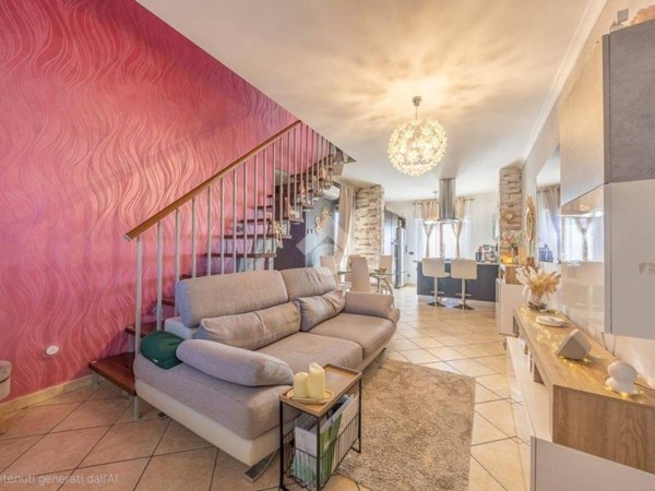 appartamento in vendita a Guidonia Montecelio in zona Villalba