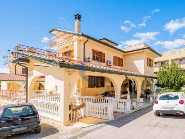 casa indipendente in vendita a Guidonia Montecelio