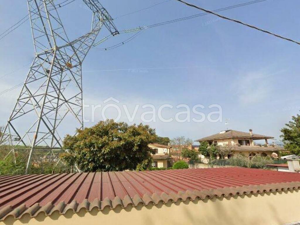 casa indipendente in vendita a Guidonia Montecelio in zona Marco Simone