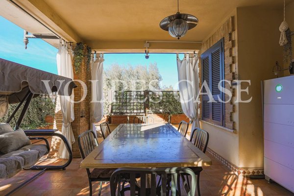 casa indipendente in vendita a Guidonia Montecelio in zona Guidonia