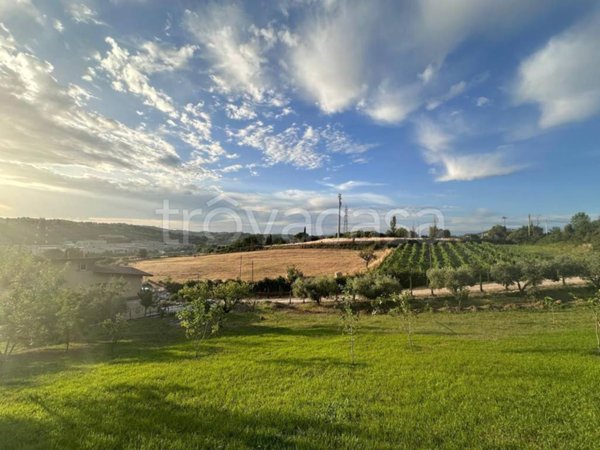 appartamento in vendita a Guidonia Montecelio in zona Pichini