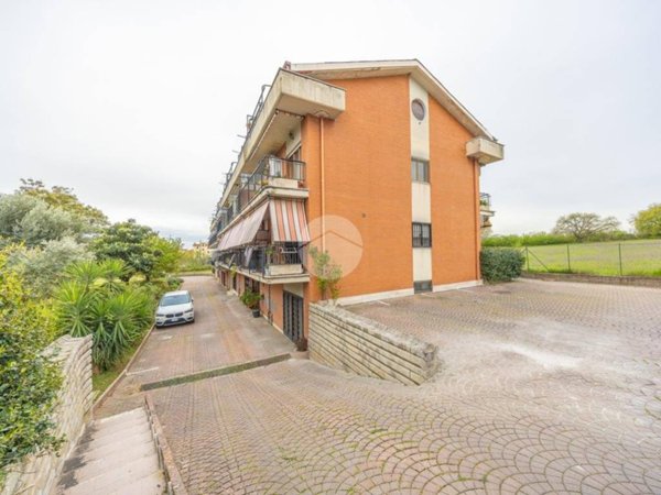 appartamento in vendita a Guidonia Montecelio in zona Guidonia