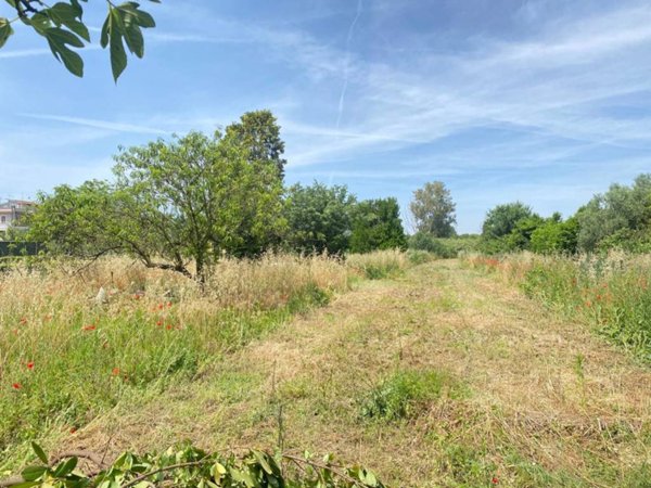 terreno agricolo in vendita a Guidonia Montecelio in zona Villalba