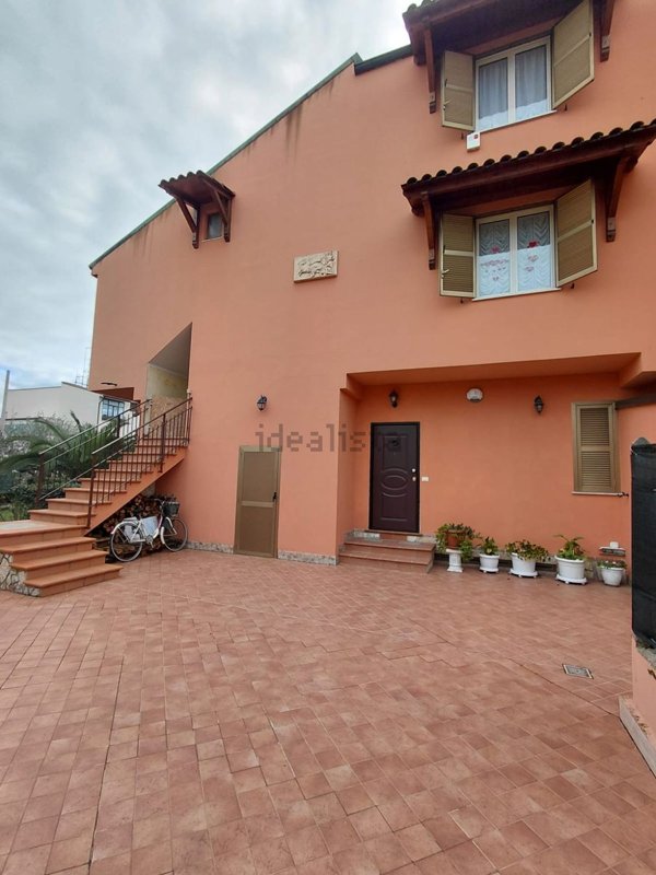 appartamento in vendita a Guidonia Montecelio in zona Villanova