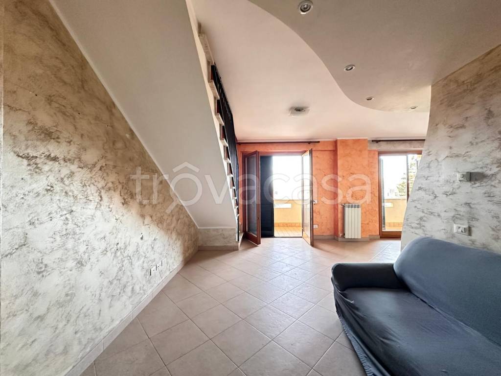 appartamento in vendita a Guidonia Montecelio in zona Guidonia