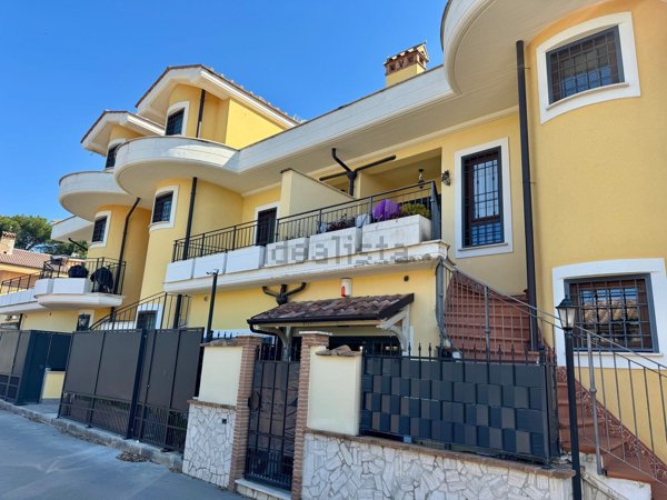 casa indipendente in vendita a Guidonia Montecelio