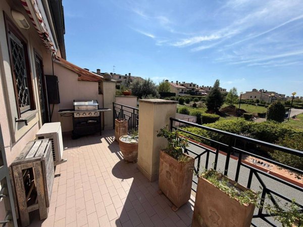 appartamento in vendita a Guidonia Montecelio in zona Marco Simone