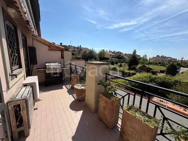 appartamento in vendita a Guidonia Montecelio in zona Marco Simone