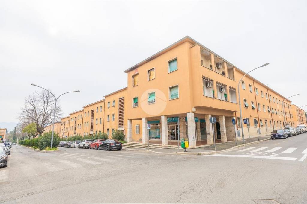 appartamento in vendita a Guidonia Montecelio in zona Montecelio