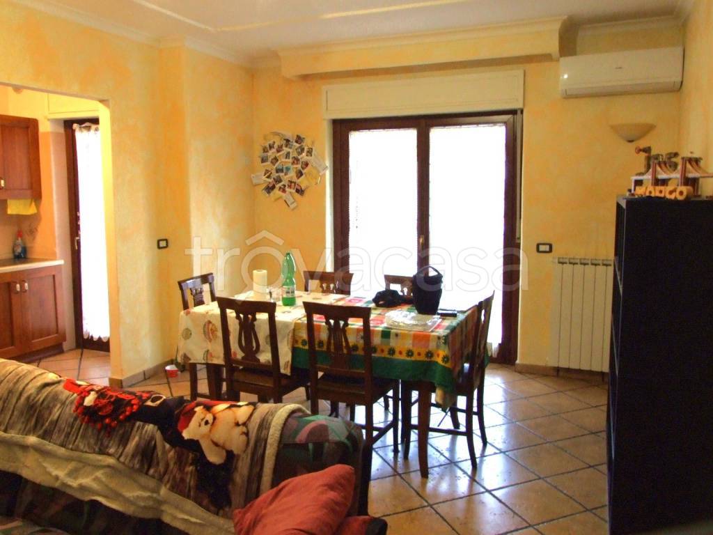 appartamento in vendita a Guidonia Montecelio in zona Montecelio