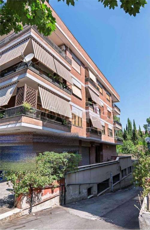 appartamento in vendita a Guidonia Montecelio in zona Montecelio