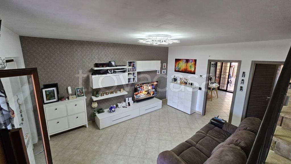 casa indipendente in vendita a Guidonia Montecelio in zona Marco Simone