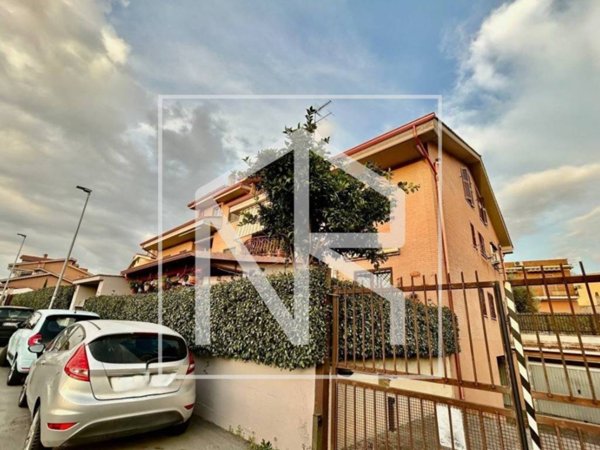 appartamento in vendita a Guidonia Montecelio in zona Guidonia